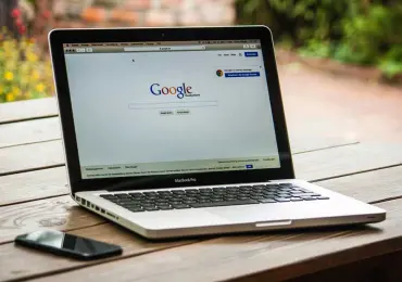 How a Top Local SEO Company Helps Drive Foot Traffic to Your Store