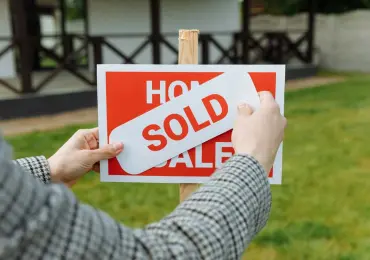 What is a 'Set and Forget' Direct Mailing Campaign? Real Estate Applications and Benefits