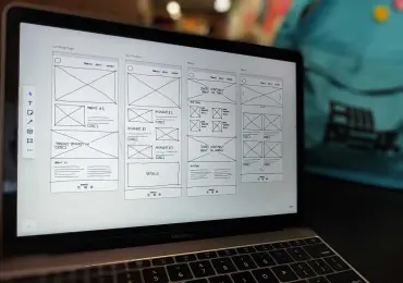 A Fintech Startup’s Guide to Website-Based Branding