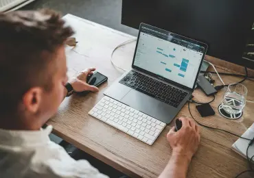ROI-Driven Digital Marketing: How Agencies Create Better Results for Clients