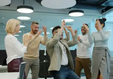 How Recognition Programs Help Improve Employee Engagement and Retention