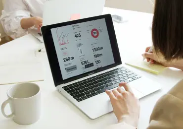 Managing Enterprise Applications: from complexity to control