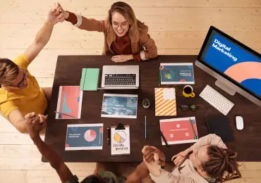 How Brands Identify Trends from Online Conversations