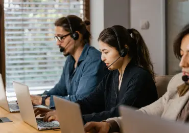 Top 5 AI Tools That Help Us Build Better Customer Engagement